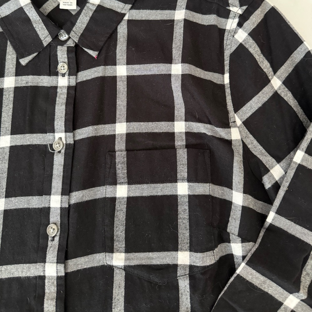 Women’s J.Crew Black and White Flannel Button Down Shirt - Picture 3 of 5